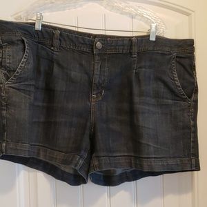 SUMMER STAPLE!  American Rag Blue Denim Short